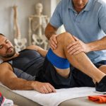 Le rôle de l’ostéopathie dans la récupération après une blessure sportive et la reprise progressive de l’activité physique